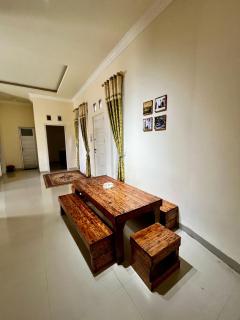 Jirek Homestay Bukittinggi - Bukittinggi - 3