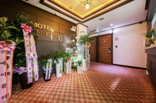 Vatican Hotel Sangmu - Gwangju - 8