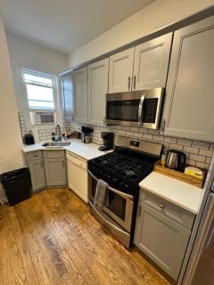 4 ROOMS FAMILY HOUSE WITH BACKYARD, LAUNDRY AND PARKINg - Union City - 8