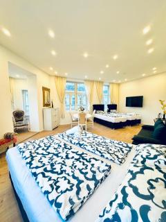 3BR Apartment 10-Min to Kaufpark Alterlaa - Wenen - 2