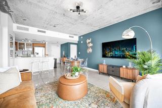 New modern and exclusive luxury apt 2 2 in Miami - 9