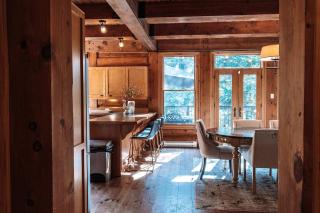 Luxurious & Rustic Log Cabin in the Woods - Lac-Superieur - 5