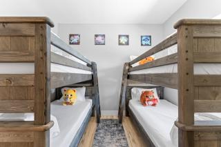 High Cliff Cabin + Private Hot tub at Table Rock Lake - 7