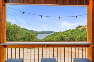 High Cliff Cabin + Private Hot tub at Table Rock Lake - 4