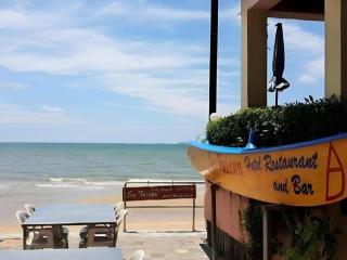Sea Falcon on the Water - Na Jomtien - 3