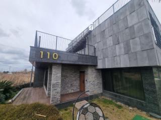 Jeju 2F detached luxury private townhouse open healing view, terrace bbq - Kuŏng-ni - 7