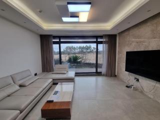 Jeju 2F detached luxury private townhouse open healing view, terrace bbq - Kuŏng-ni - 2