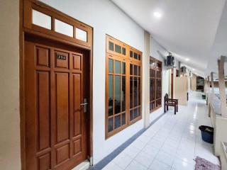 Hotel Djaya RedPartner near Alun Alun Nganjuk - 7