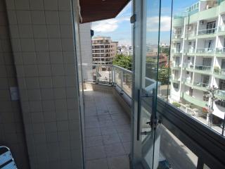 Moderno e reformado 2 quartos com varanda e garagem - Cabo Frío - 4