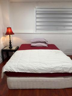 Langley Family Room in a Budget- Minutes to Downtown, Shopping, Transit & Parks - Langley - 8