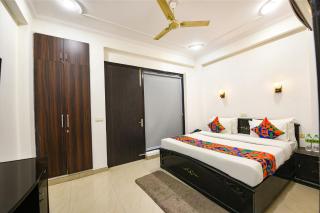 FabHotel Velvet Suites Near Millennium City Centre Gurugram - 1
