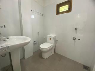 Travel Lodge City Hotel - Trincomalee - 2