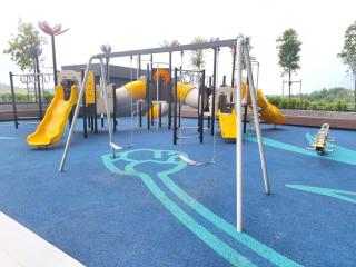 TR12 tulip elmina 5pax Big cinema movie 1 free parking - Shah Alam - 3