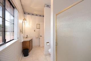 4300 sq ft Bay Escape, Near Beach, Golf and Trails - 3