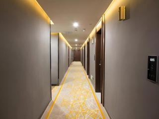 ZMAX Hotel Guangzhou South Dongxiao Nanzhou Metro Station - Canton - 6