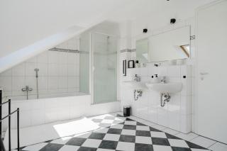 H4N Penthouse duplex Central and Spacious - Wiesbaden - 7