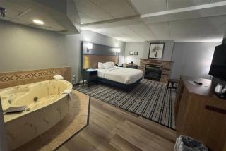 AmericInn by Wyndham Albert Lea - Albert Lea - 3