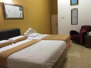OYO 89653 Anisaa Inn - Kota Bharu - 9