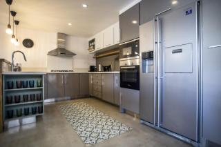 Dream home with beach access - - 5
