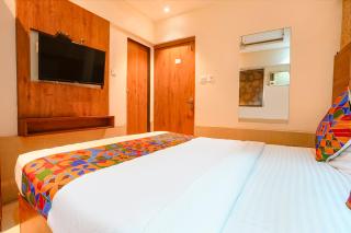 FabHotel Regal Inn - Mumbai - 6