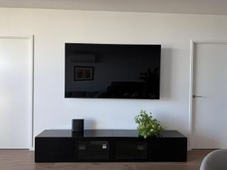 4 Bedroom Luxurious Apartment near CBD - 2