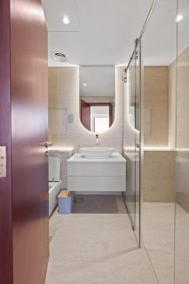 Luxury 2BR in JBR, Full Sea and Dubai Eye view - 2