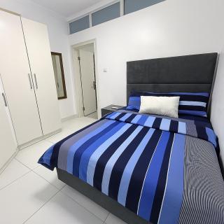 Affordable 1bed apartment in Lekki phase 1, admiralty way - Lagos - 4