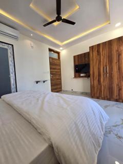 Hotel Saffron Stay - Jaipur - 1