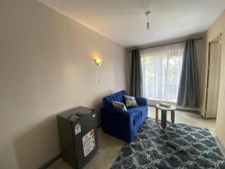 Larchwood Apartment - 3