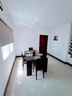 Stylish 3 bedroom House Near Airport & Marina Mall - Accra - 5