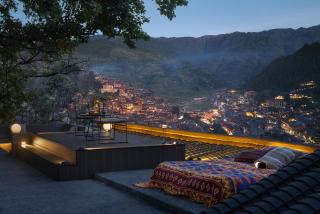 Seven Letters Preface Hotel - Xijiang - 2