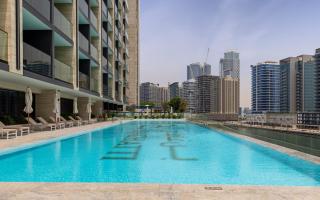 Waves - Luxe Studio with Jacuzzi & City Views - 7