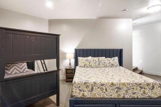 Sunrise Resort Room #304 - 7