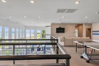 Sunrise Resort Room #304 - 4