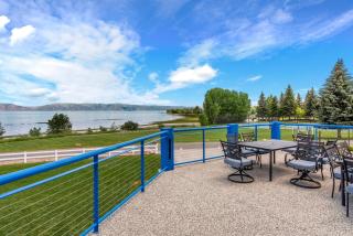 Sunrise Resort Room #301 - Garden City - 1