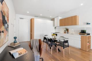 Urban Living at Its Best - Carnegie - 3