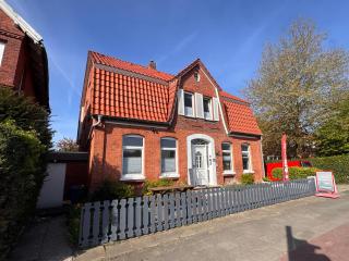 Zimmer Stadt Norden nähe Bahnhof und ZOB - Norden - 9