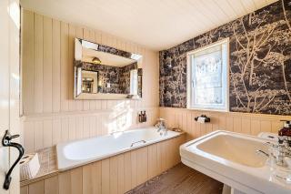 The Granary by Keepers Cottages - Lenham - 6