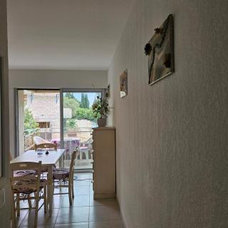 Studio avec terrasse 2 personnes - Le Lavandou - 3