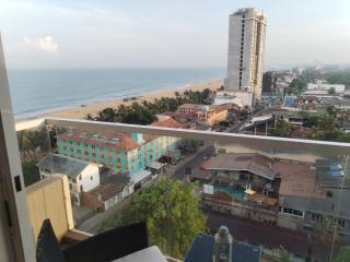 Ocean Breeze Sun Set View Apartment - Negombo - 8