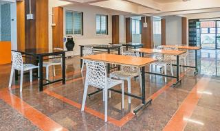 OYO 77138 Shree Apartments - 2