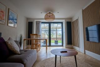Scandi Style Garden Suite #1 with Parking Permit - Bristol - 8