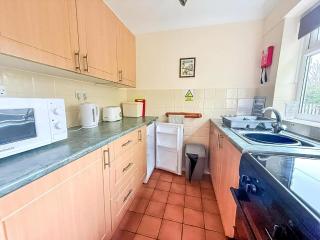 Dog Friendly Chalet At Broadland Park And Marina In Lowestoft Ref 12027B - Lowestoft - 3