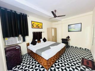 Hotel Peace - 5 Mins Away From US Embassy - New Delhi - 0