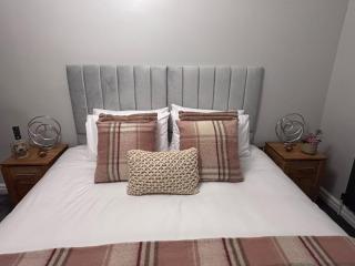 Newly renovated cottage in central location - Edwinstowe - 1
