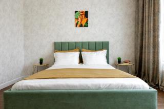 HeadLiner apartments near Khan Shatyr - Astana - 0