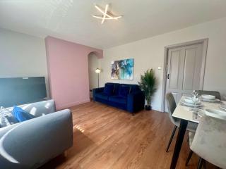 Hill House - Stockton-on-Tees - 7
