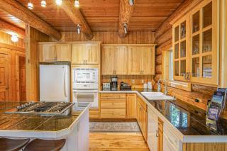 Stargazer Chalet - Glacier - 2