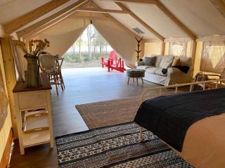 Elegant Texas Glamping Getaway on Lake Bastrop - Bastrop - 7