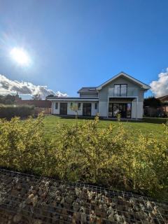 Premium Ensuite Accommodation - Friston - 0